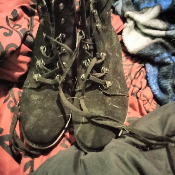 Trade - Picture 3 of 8